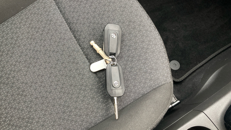 Vauxhall Crossland 1.2 Turbo Design 5dr Petrol Hatchback